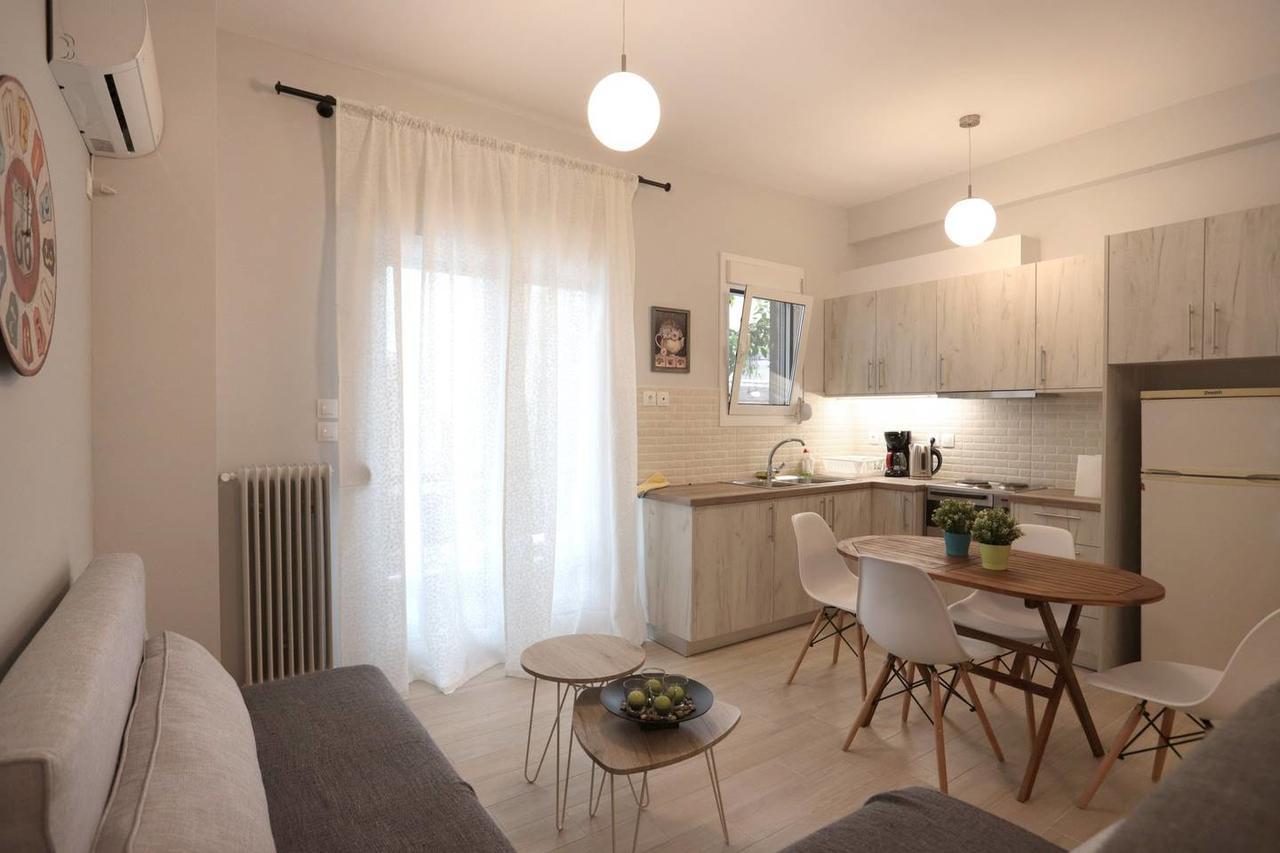 Pale Coloured Apt In Athens Historic Centre Kültér fotó